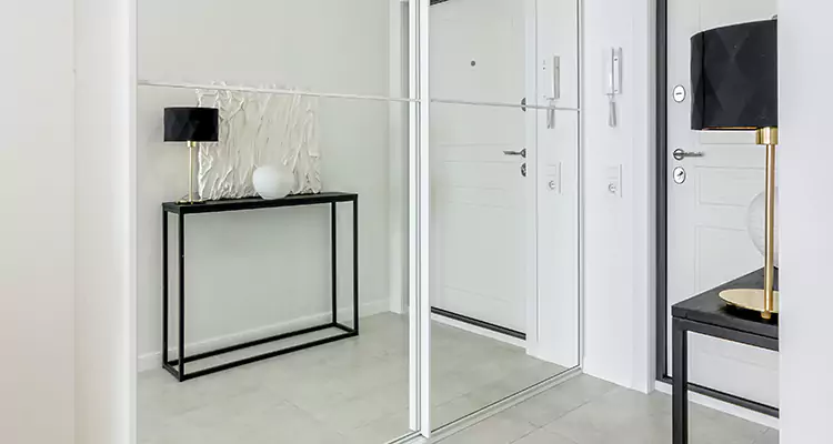 Mirrored Bifold Closet Doors Repair in Oakley, CA
