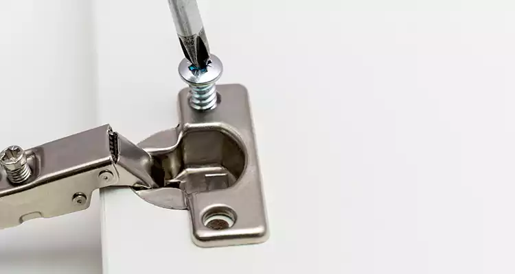 Screen Door Hinge Repair in Oakley, CA