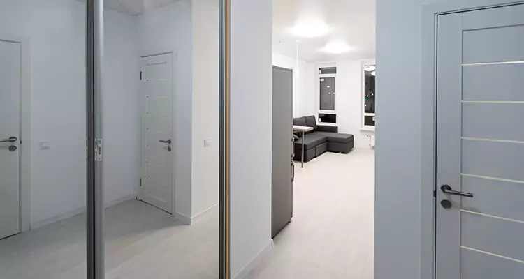 Modern Mirrored Closet Doors Repair in Oakley, CA