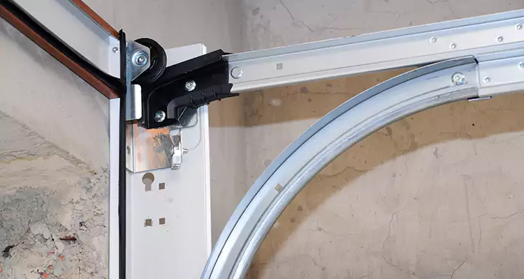 Maintain Liftmaster Garage Door Off Track in Oakley, CA